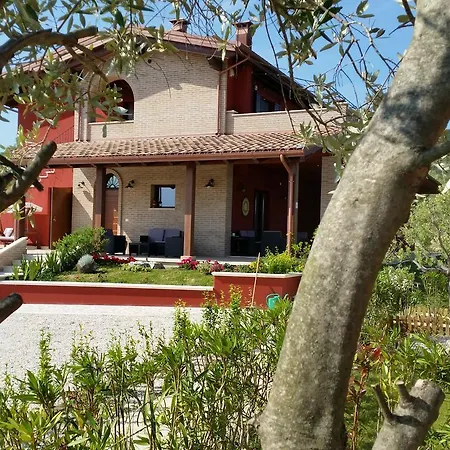 Apart-hotel Ciliegia Rossa 4*