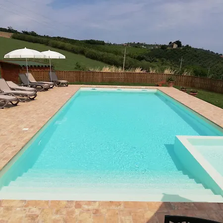 Apart-hotel Ciliegia Rossa Colonnella