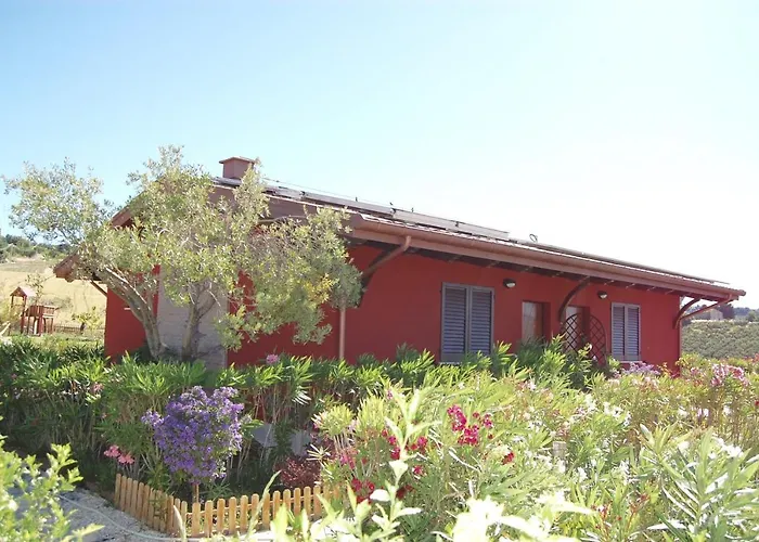 アパートホテル Ciliegia Rossa コロンネッラ