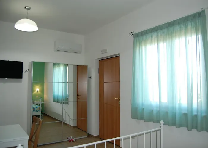 Ciliegia Rossa アパートホテル